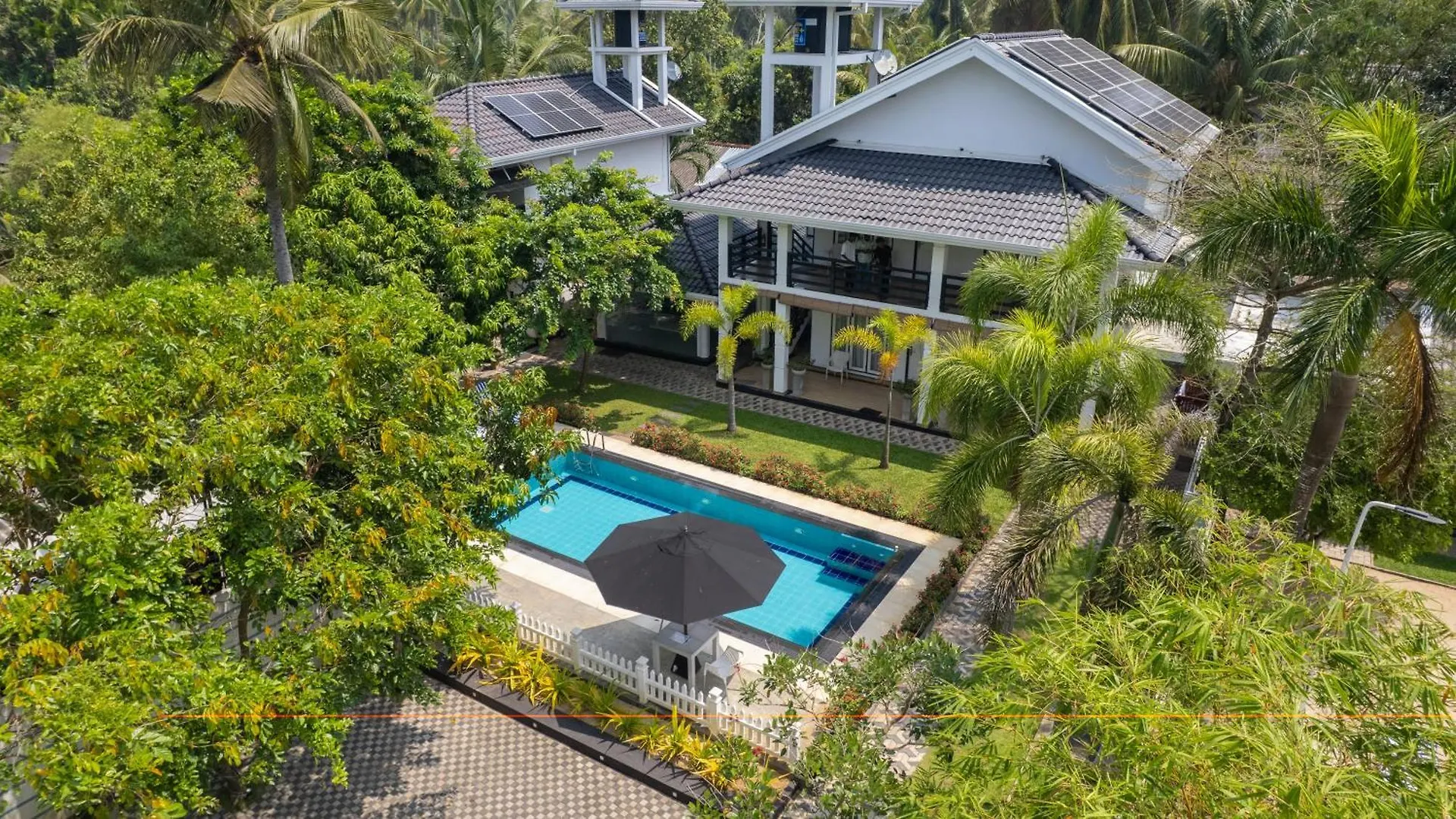 Wetland Resort ネゴンボ ホテル